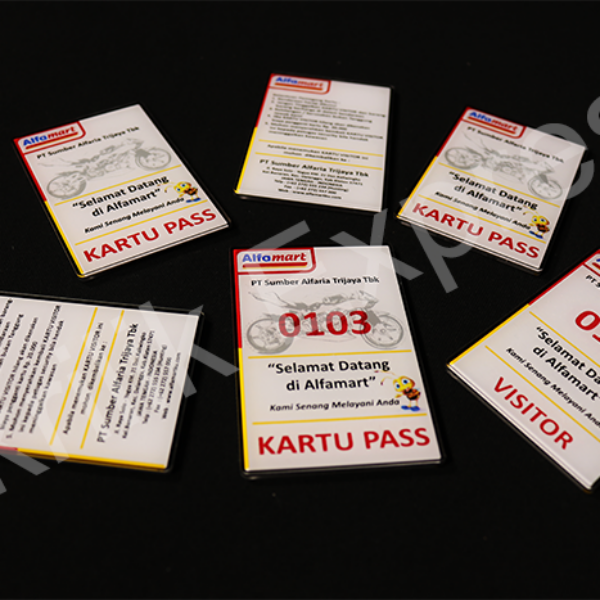 Akrilik Kartu Pass ( 1567 )